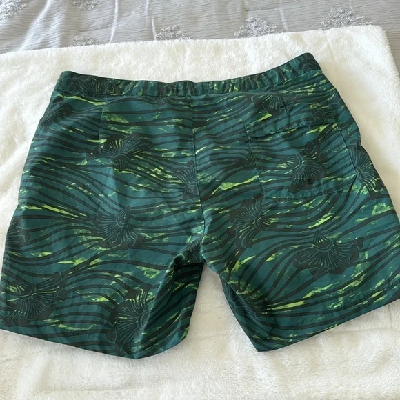 Scotch & Soda Men's Standard Medium Length Swimshort in green Print NWT XL - Picture 6 of 9